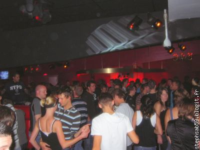Dans la salle "House"